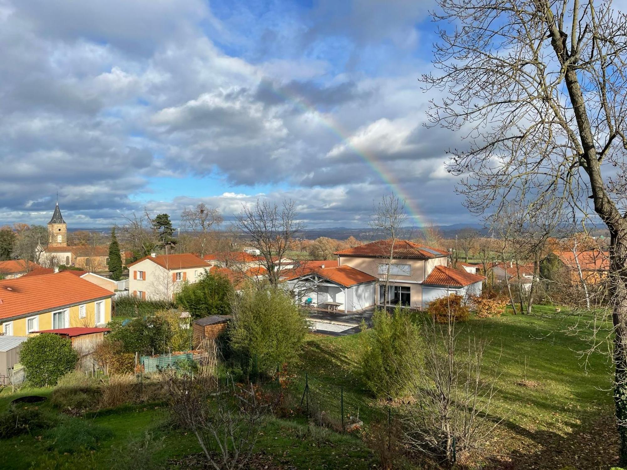 La Grange Aux Hirondelles - Appartement Complet Et Independant Commelle-Vernay Luaran gambar