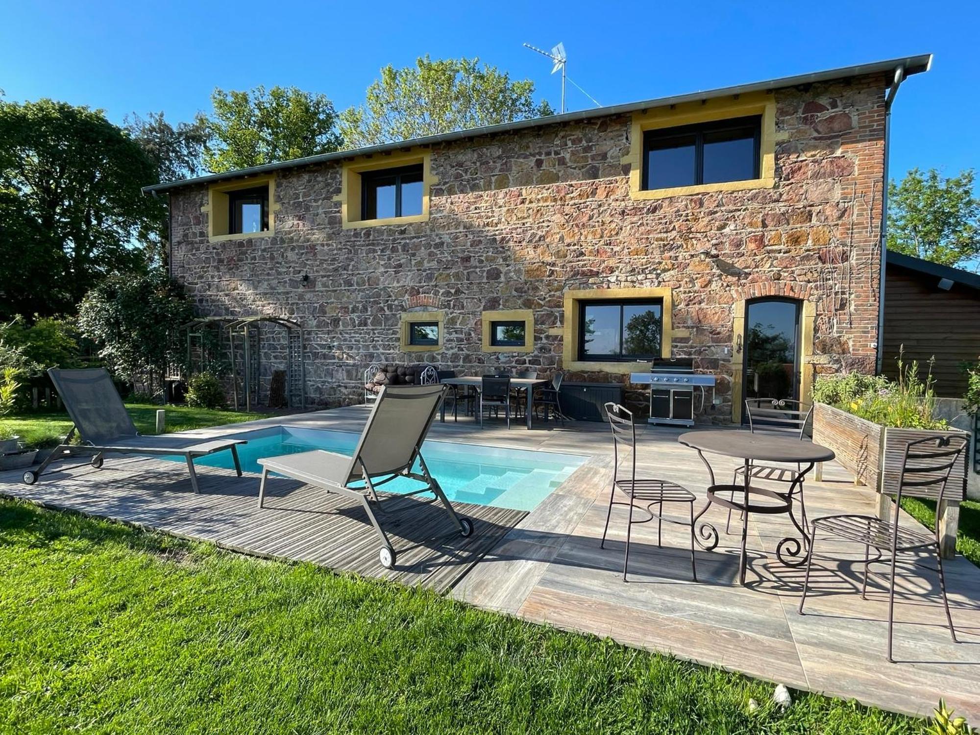 La Grange Aux Hirondelles - Appartement Complet Et Independant Commelle-Vernay Luaran gambar